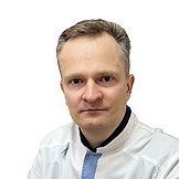 Врач Дворянинов Максим Владимирович