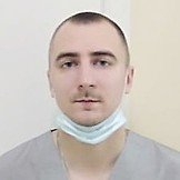 Врач Сериков Артём Олегович